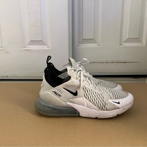 New White Nike Air Max 270! Size 8.5